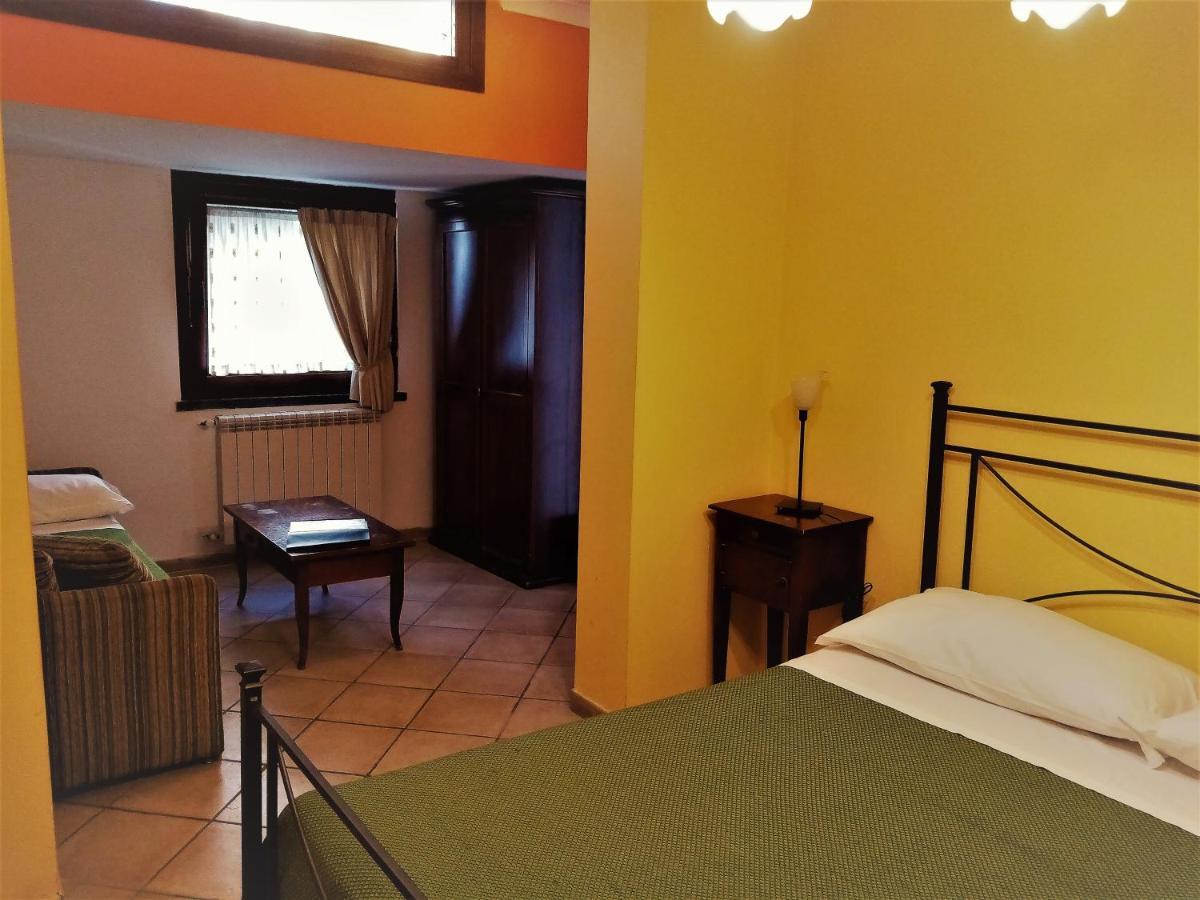 Hotel Pace بومبيي المظهر الخارجي الصورة